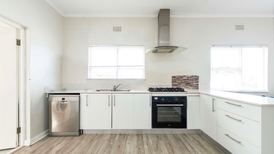 4 Bedroom Property for Sale in Milnerton Central Western Cape